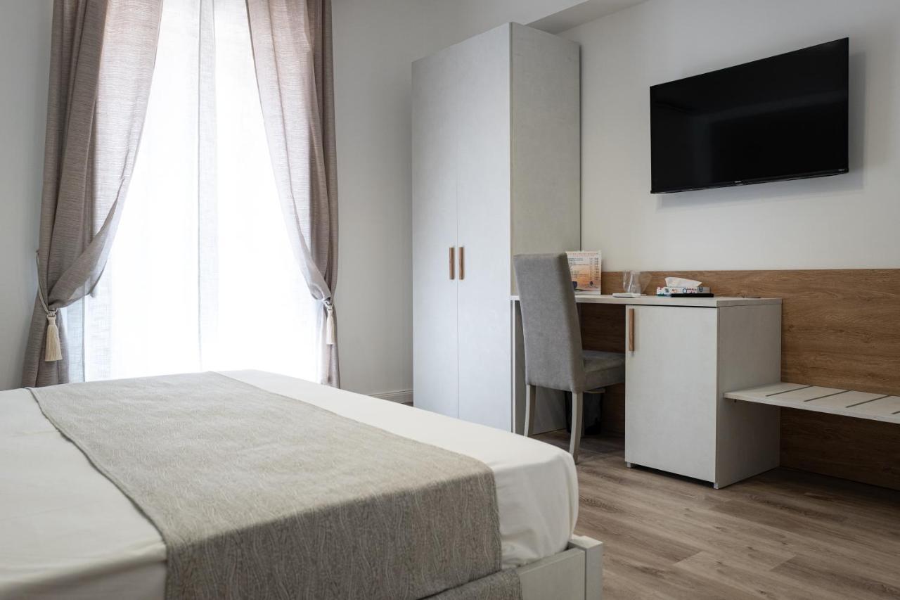 A Due Passi - Guest House Санто-Стефано-ди-Камастра Экстерьер фото
